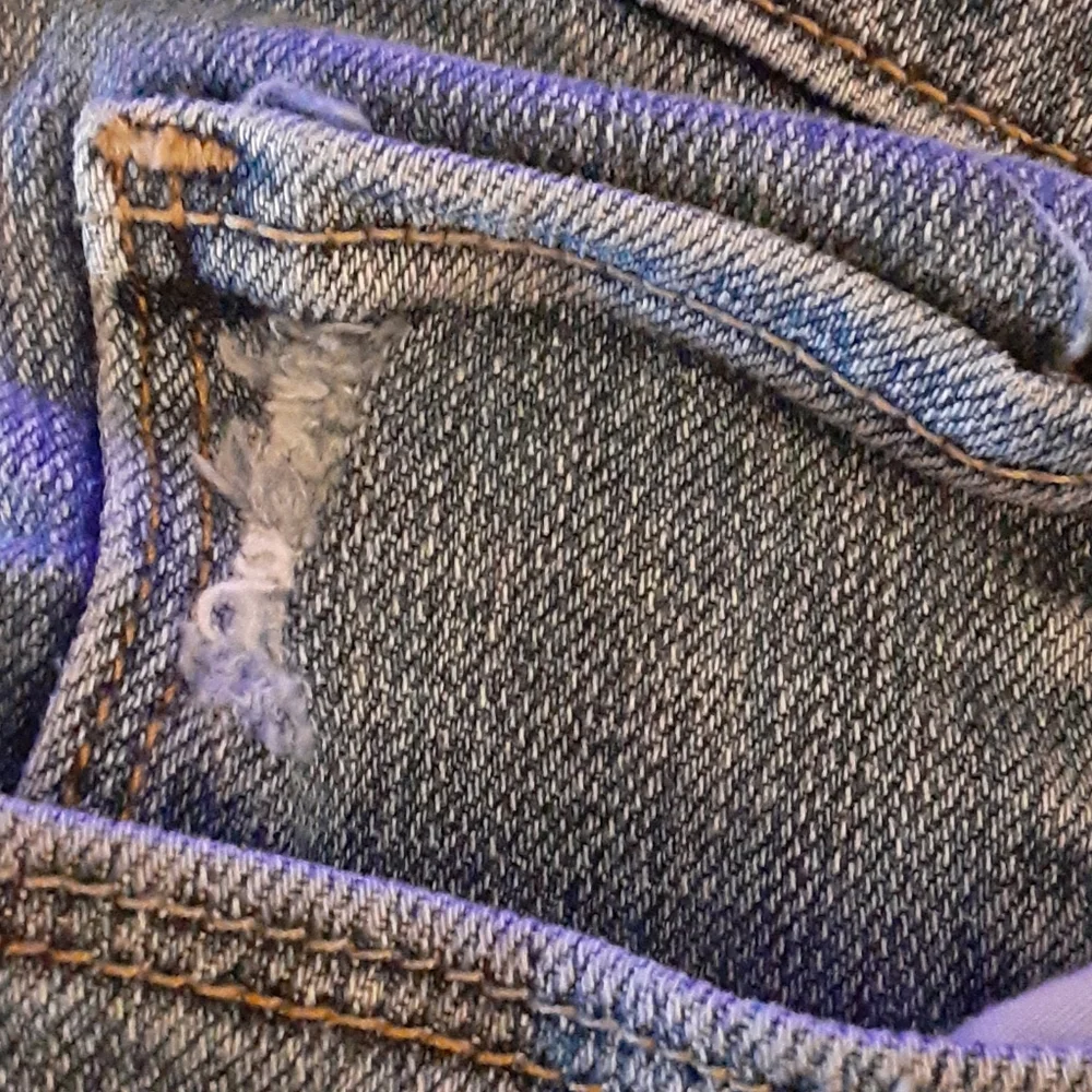 Levi's classic factory distressed stretch blue jeans denim shorts size 31 EUC…